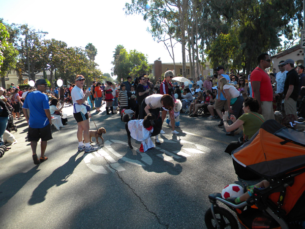 Parade1