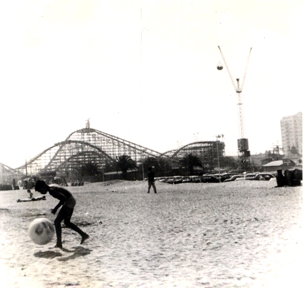 Cyclone Racer1