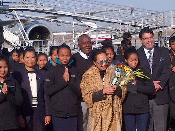 Sacred Dance troupe arrive