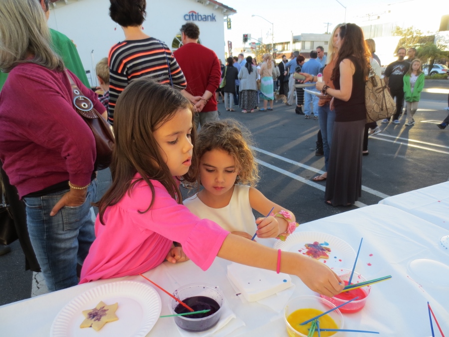 Girls Chanukah crafts 900x675
