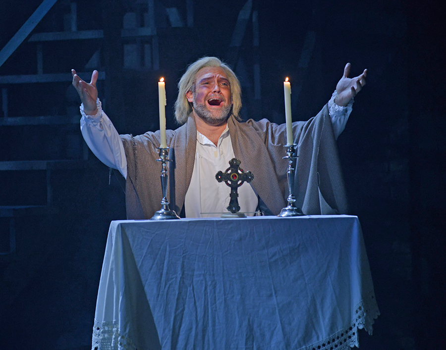 032-Les-Miserables-Musical-Theatre-West-Production