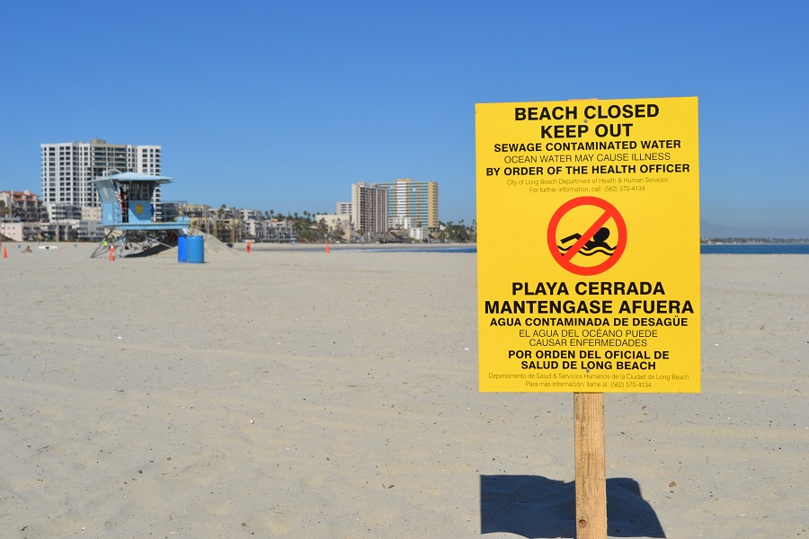 beach closed keep out