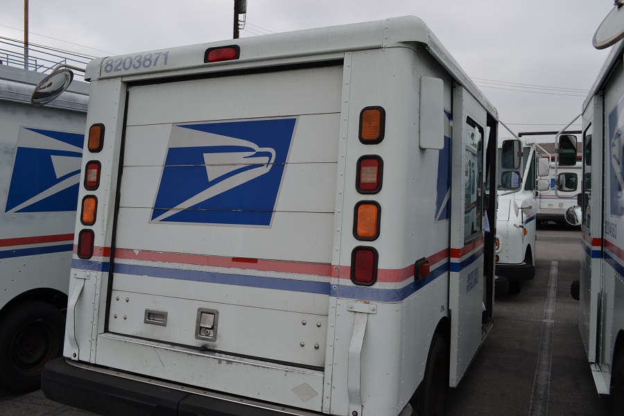 mail truck