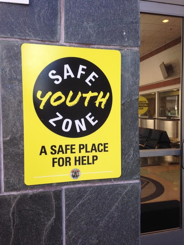 close-up sign