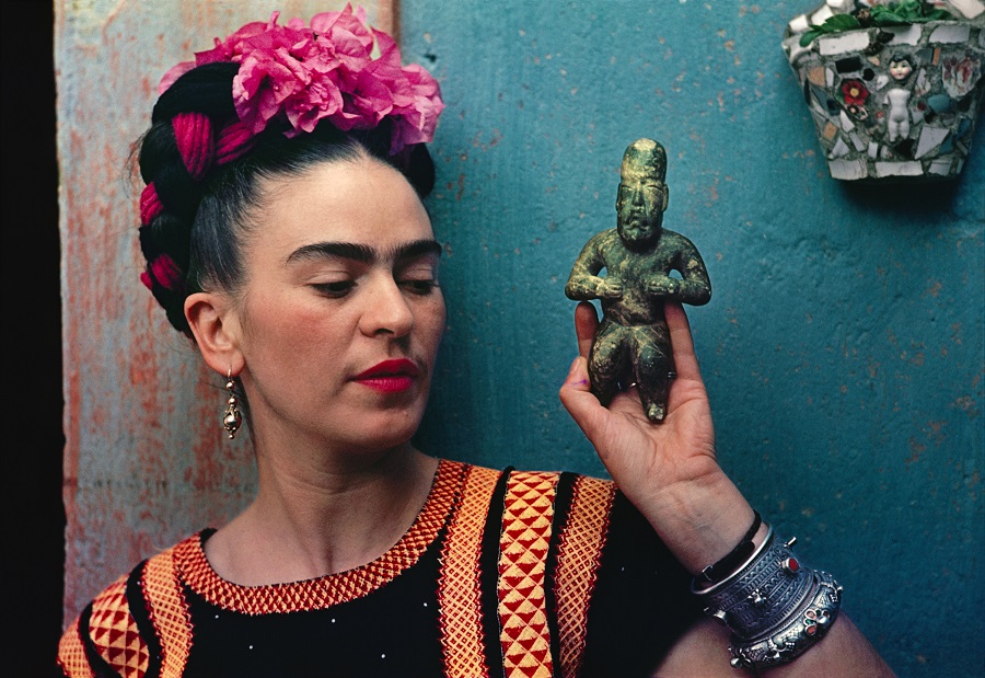 Frida-with-Olmeca-Figurine-Hi-Res