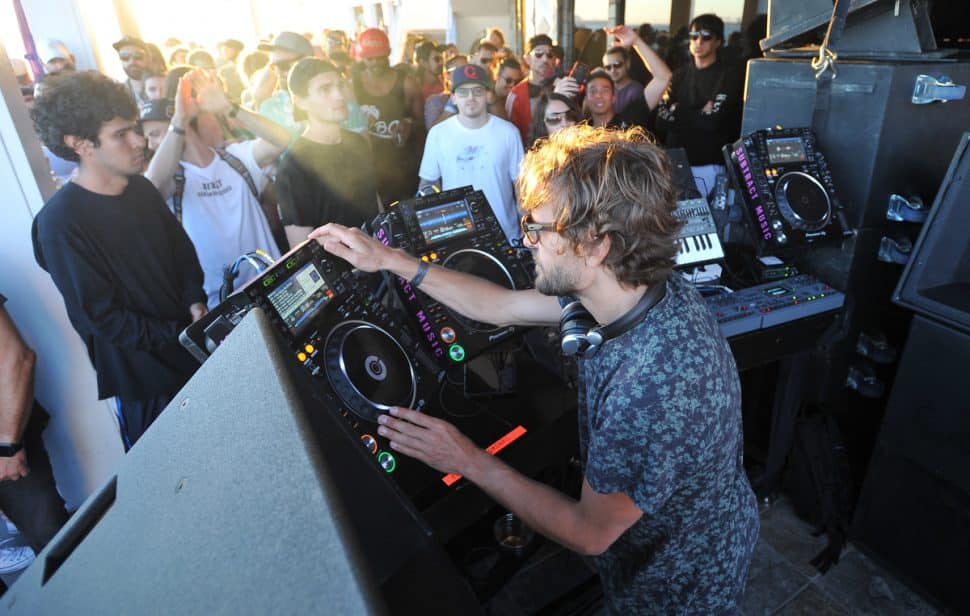 Disc Jockey Dave DK " performs during "Subtract On The Pier 029" at Belmont Veterans Memorial Pier in Long Beach, Ca., September 23, 2018. (John Valenzuela/ Correspondent)